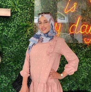 Meet your Posher, Nayrouz